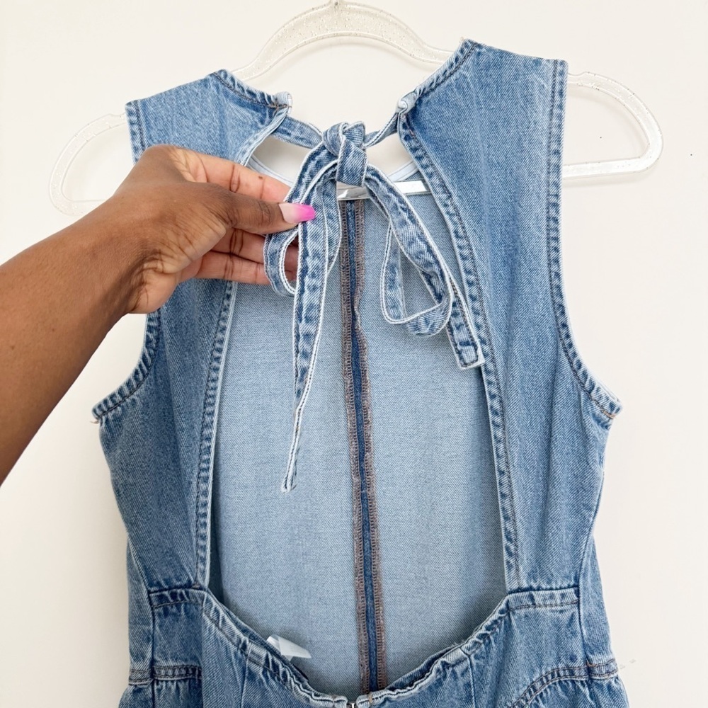 Backless denim dress - Picture 8 of 16